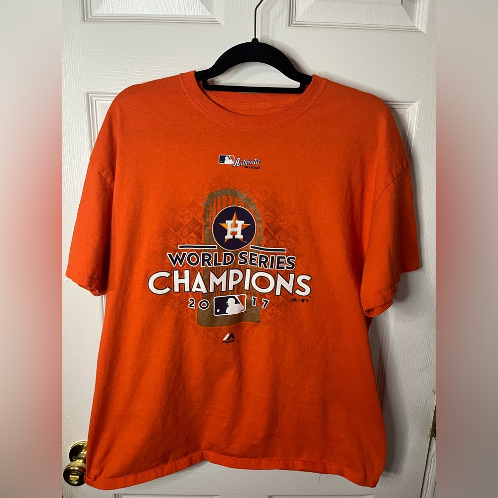 COLLECTION World Series Champions T-Shirt Houston Astros World 
2017
